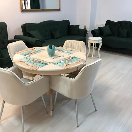 Green Mamaia Nord Apartament